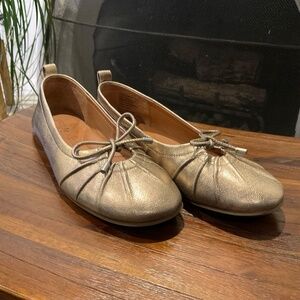 Gentle Souls Marilyn Flats Gravel Leather size 7.5